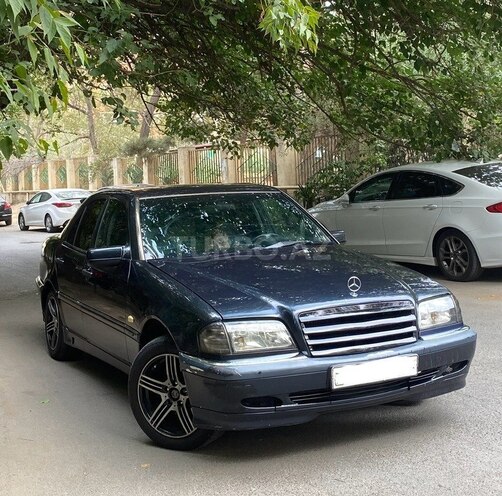 Mercedes C 220 d 1999, 241,848 km - 2.2 l - Bakı