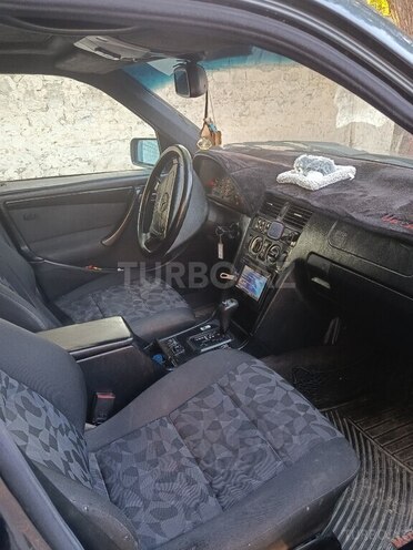 Mercedes C 240 1999, 264,870 km - 2.4 л - Zərdab