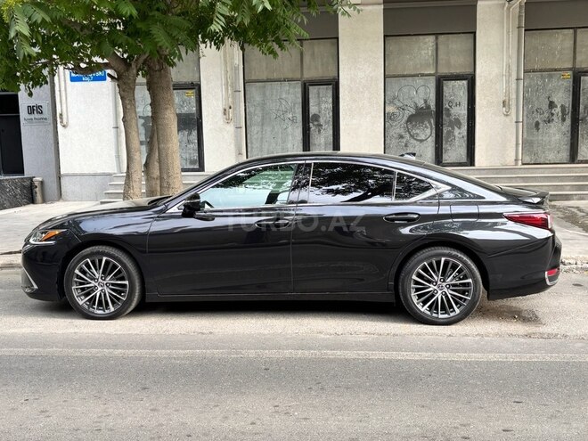 Lexus ES 300h 2024, 56,000 km - 2.5 l - Bakı