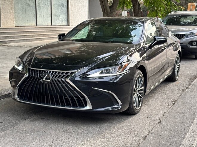 Lexus ES 300h 2024, 56,000 km - 2.5 l - Bakı