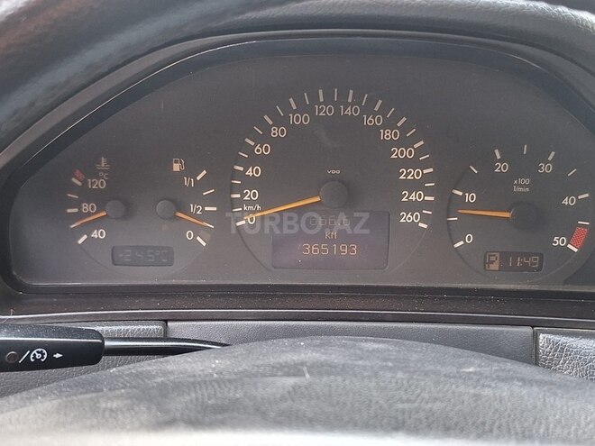 Mercedes E 270 2000, 365,000 km - 2.7 l - Bakı