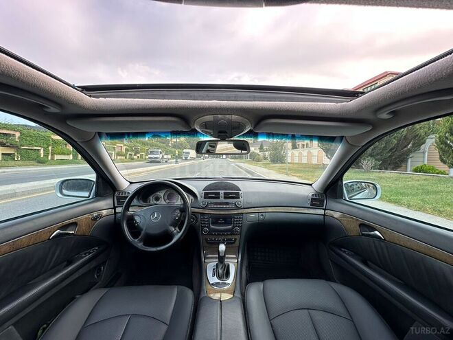 Mercedes E 320 2002, 308,000 km - 3.2 l - Bakı