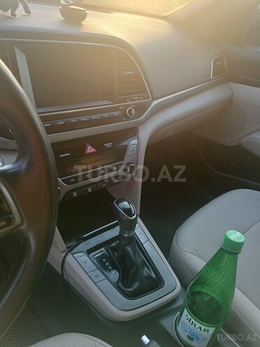 Hyundai Elantra 2017, 148,060 km - 2.0 l - Ağcabədi