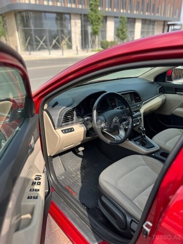 Hyundai Elantra 2018, 61,650 km - 2.0 l - Bakı