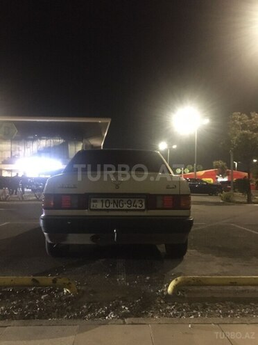 Mercedes 190 1992, 444,018 km - 2.3 l - Bakı