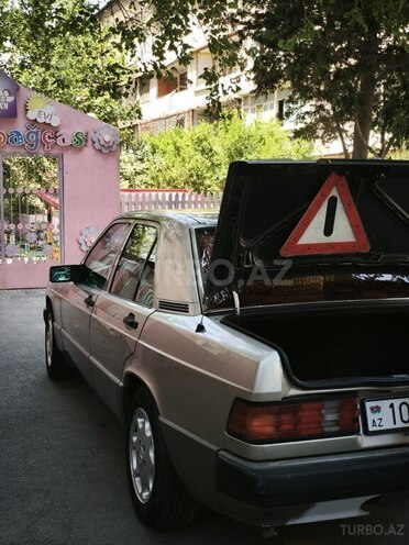 Mercedes 190 1992, 444,018 km - 2.3 l - Bakı