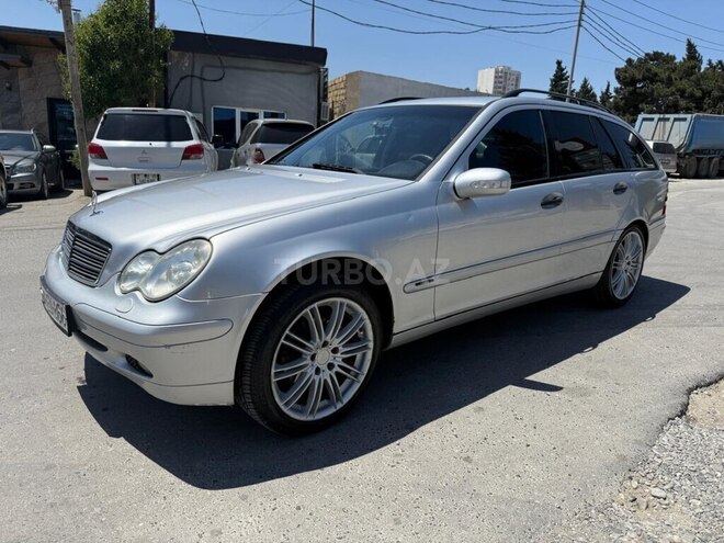 Mercedes C 180 2003, 330,000 km - 1.8 l - Bakı