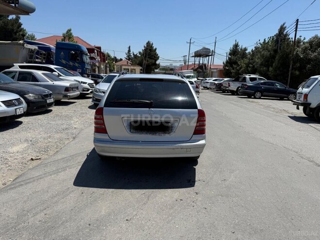 Mercedes C 180 2003, 330,000 km - 1.8 l - Bakı
