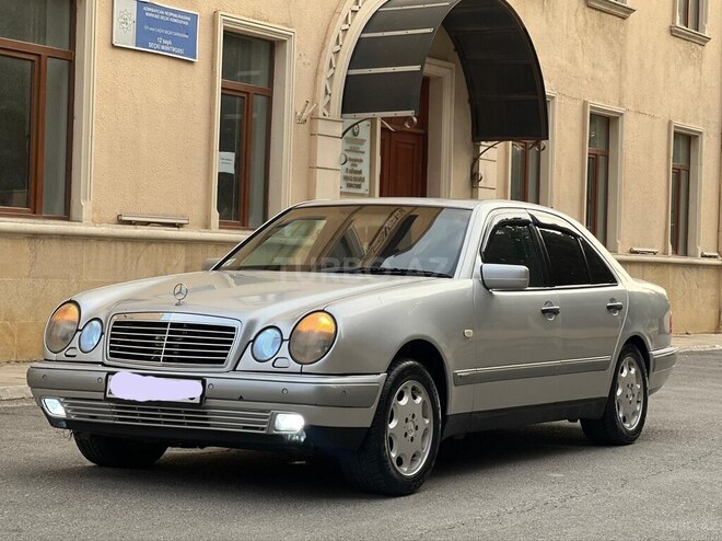 Mercedes E 240 1998, 254,121 km - 2.4 l - Bakı