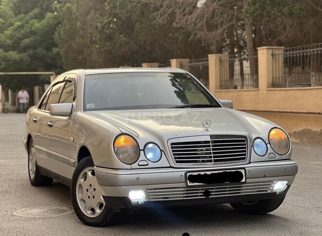 Mercedes E 240 1998, 254,121 km - 2.4 l - Bakı