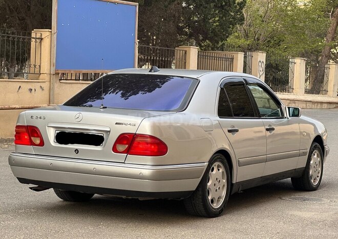 Mercedes E 240 1998, 254,121 km - 2.4 l - Bakı