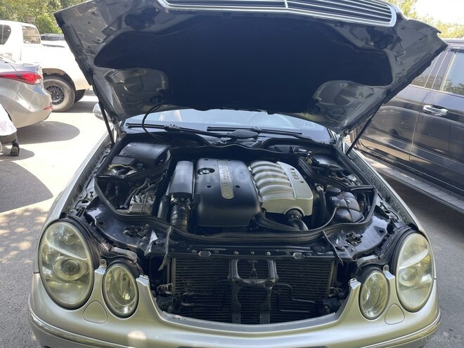 Mercedes E 270 2003, 598,000 km - 2.7 l - Bakı