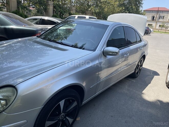 Mercedes E 270 2003, 598,000 km - 2.7 l - Bakı
