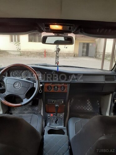 Mercedes 190 1990, 350,412 km - 2.0 l - Astara