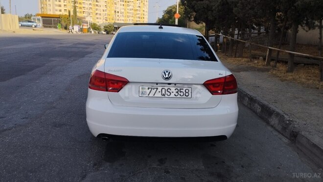 Volkswagen Passat 2012, 175,000 km - 2.5 l - Bakı