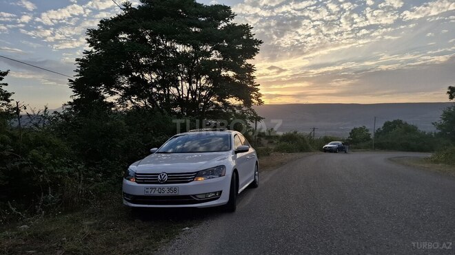 Volkswagen Passat 2012, 175,000 km - 2.5 l - Bakı