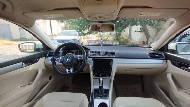 Volkswagen Passat 2012, 175,000 km - 2.5 l - Bakı