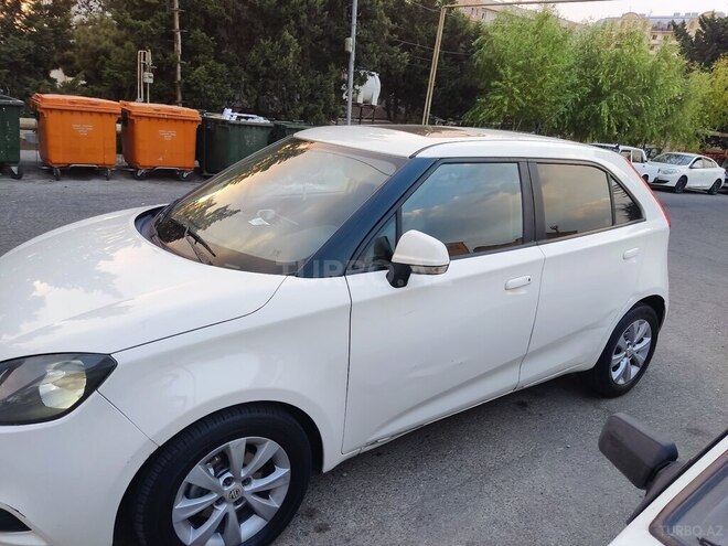 MG  2012, 220,000 km - 1.5 l - Bakı