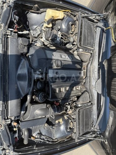 BMW 530 2002, 285,535 km - 3.0 l - Bakı