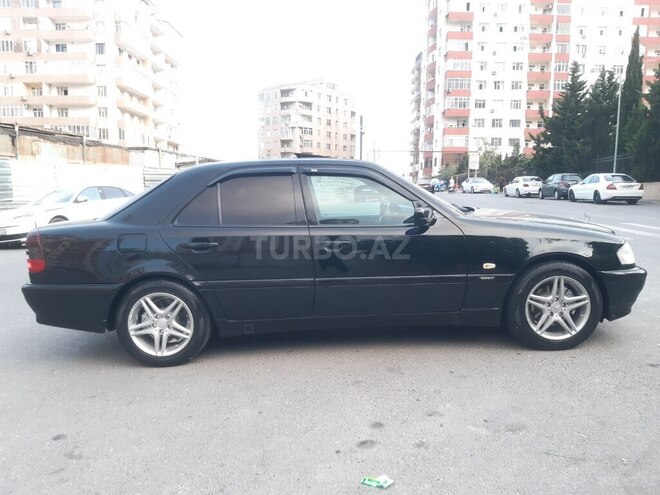 Mercedes C 230 1998, 390,000 km - 2.3 l - Bakı