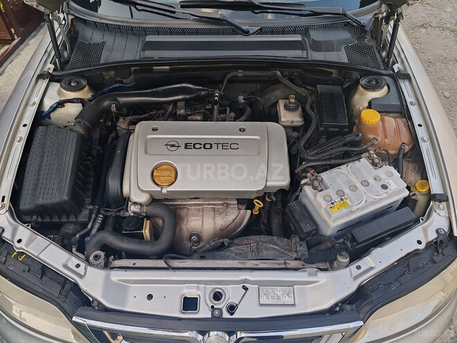 Opel Vectra 2001, 350,000 km - 1.6 l - Zaqatala