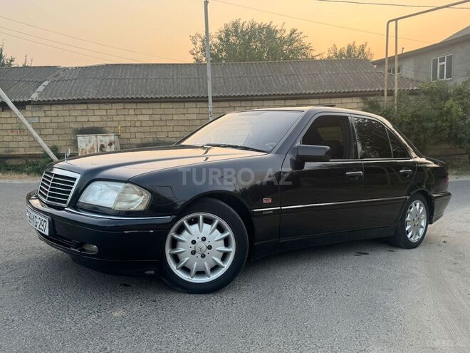 Mercedes C 180 1999, 331,500 km - 1.8 l - Masallı