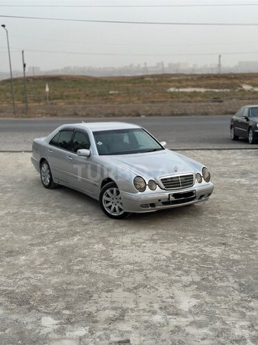 Mercedes E 220 d 2002, 418,000 km - 2.2 l - Bakı