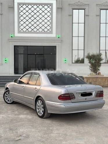 Mercedes E 220 d 2002, 418,000 km - 2.2 l - Bakı