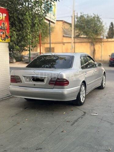 Mercedes E 220 d 2002, 418,000 km - 2.2 l - Bakı