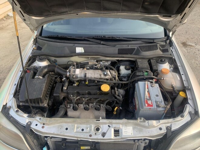 Opel Astra 2002, 300,000 km - 1.6 l - Şirvan