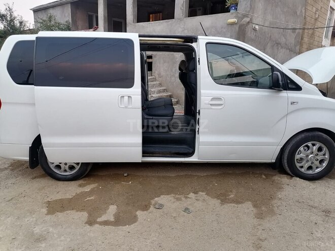 Hyundai H-1 2011, 387,563 km - 2.5 л - Bakı