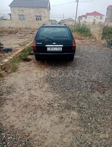 Ford Escort 1997, 300,000 km - 1.8 l - Bakı