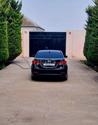 Hyundai Elantra 2015, 219,572 km - 1.8 l - Bakı