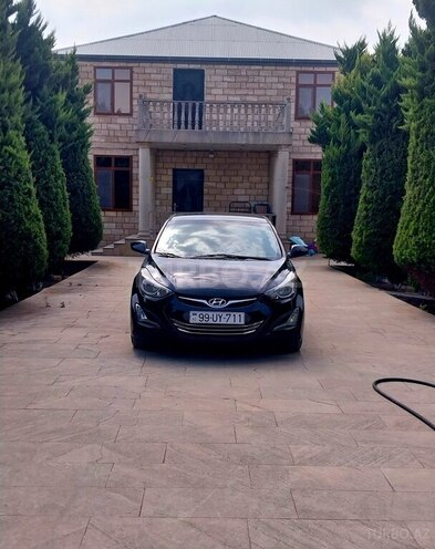 Hyundai Elantra 2015, 219,572 km - 1.8 l - Bakı
