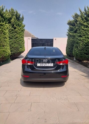 Hyundai Elantra 2015, 219,572 km - 1.8 l - Bakı