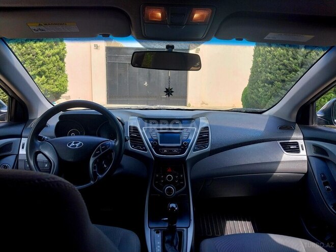 Hyundai Elantra 2015, 219,572 km - 1.8 l - Bakı