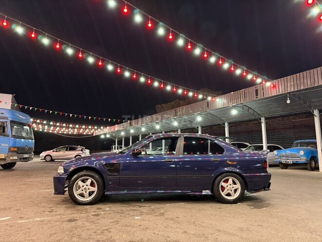 BMW 318 1992, 361,000 km - 1.8 l - Bakı