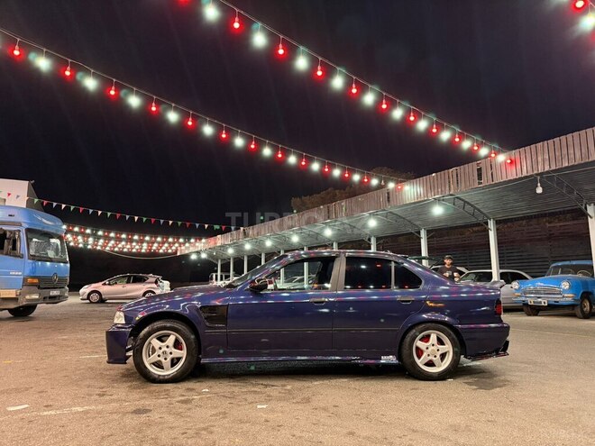BMW 318 1992, 361,000 km - 1.8 l - Bakı