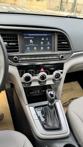 Hyundai Elantra 2019, 135,185 km - 2.0 л - Bakı