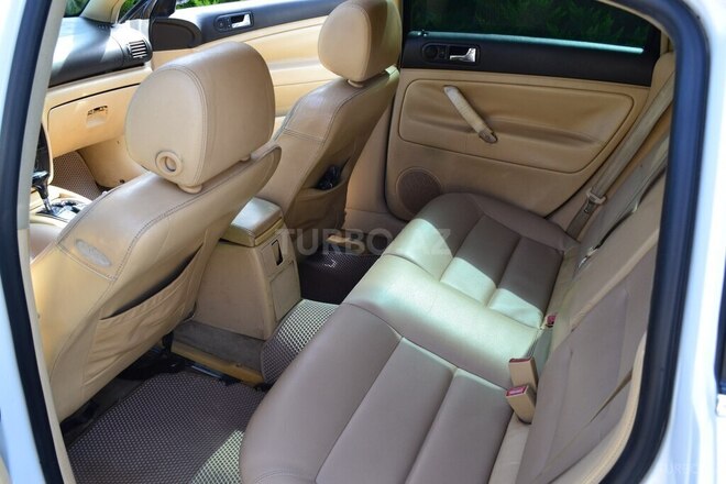 Volkswagen Passat 2002, 363,000 km - 1.8 l - Bakı
