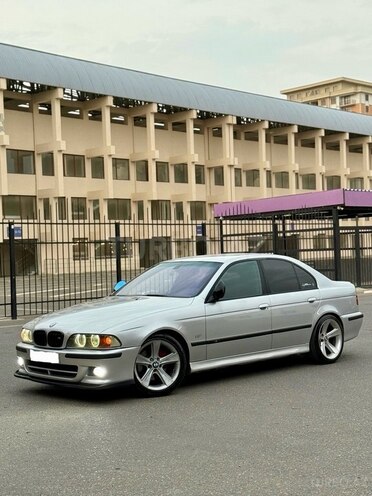 BMW 530 2001, 236,497 km - 3.0 л - Bakı
