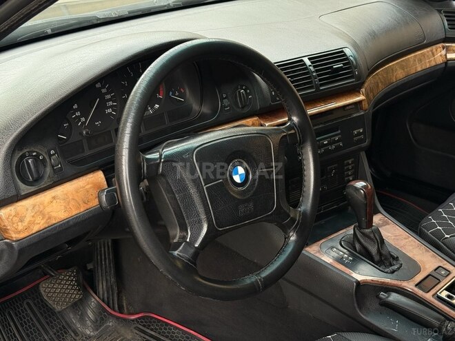 BMW 528 1997, 365,000 km - 2.8 l - Bakı