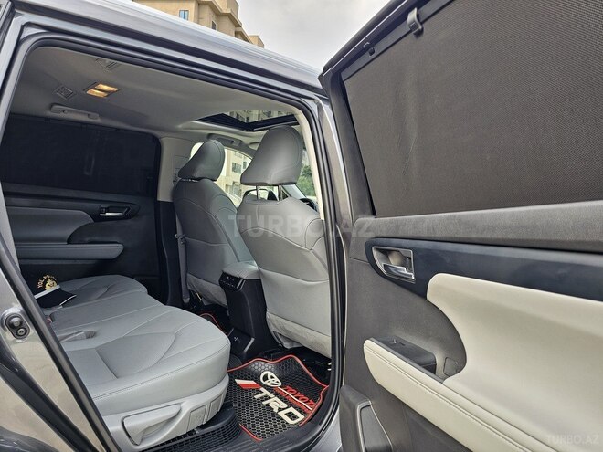 Toyota Highlander 2023, 45,600 km - 2.5 l - Bakı