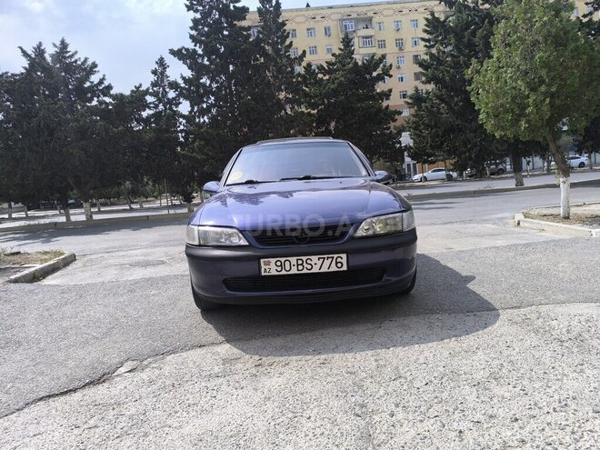 Opel Vectra 1996, 300,000 km - 1.6 l - Sumqayıt