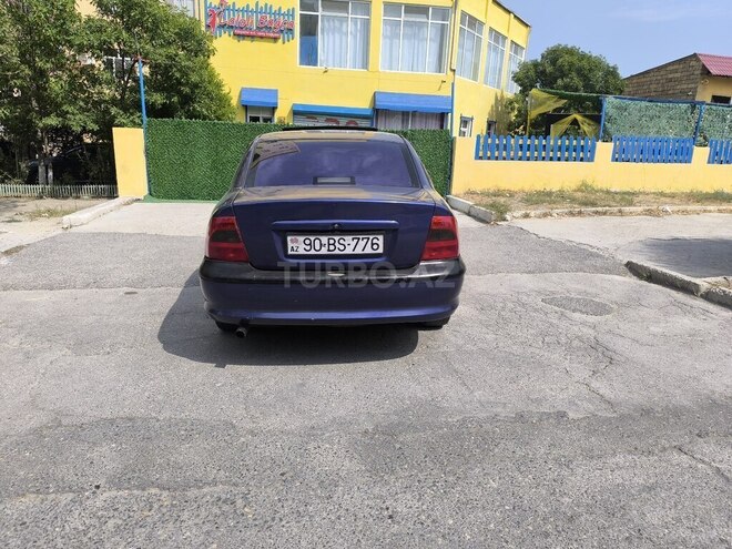 Opel Vectra 1996, 300,000 km - 1.6 l - Sumqayıt