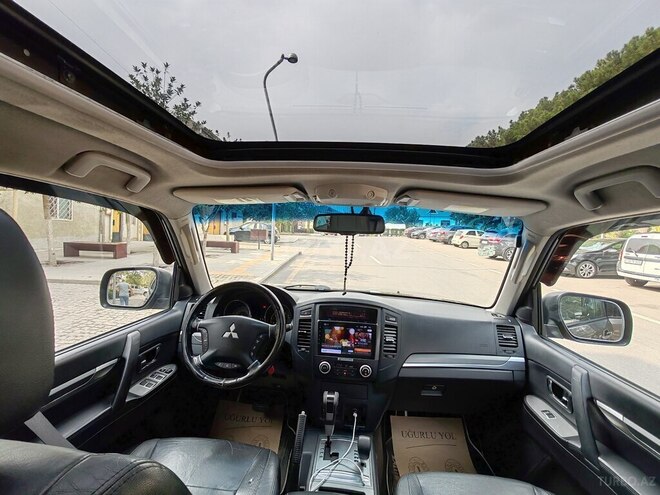Mitsubishi Pajero 2010, 334,000 km - 3.2 л - Bakı