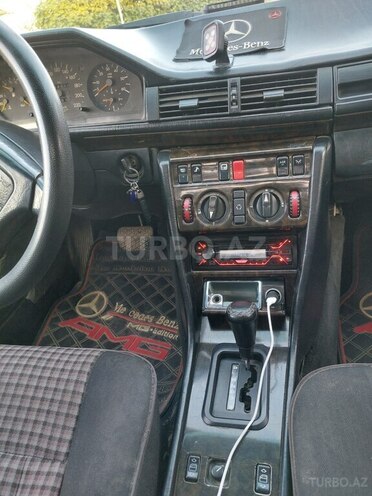Mercedes E 200 1993, 648,330 km - 2.0 l - Lənkəran