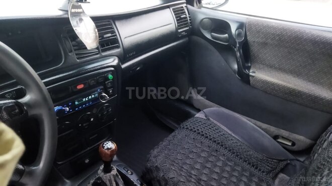 Opel Vectra 1998, 145,421 km - 2.0 l - Qazax