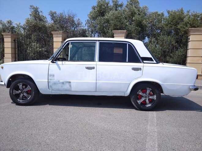 LADA (VAZ) 21011 1978, 520,000 km - 1.6 л - Bakı