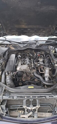 Mercedes E 220 d 2003, 270,000 km - 2.2 l - Bakı